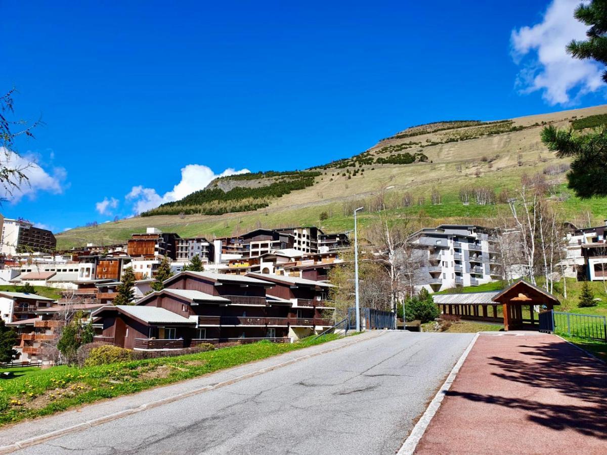 Appartement Cosy 4 Personnes - Charme Et Confort Au Pied Des Pistes レ・デュー・アルプ エクステリア 写真